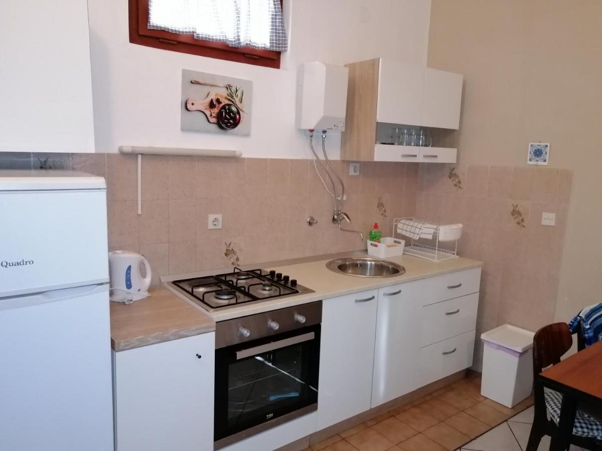 Apartments Stjepic Sukosan Luaran gambar