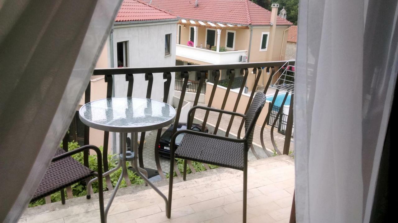 Apartments Stjepic Sukosan Luaran gambar
